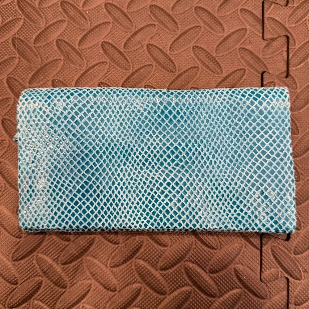 Latico Leathers Gio Leather Wallet In Turquoise - Picture 10 of 10